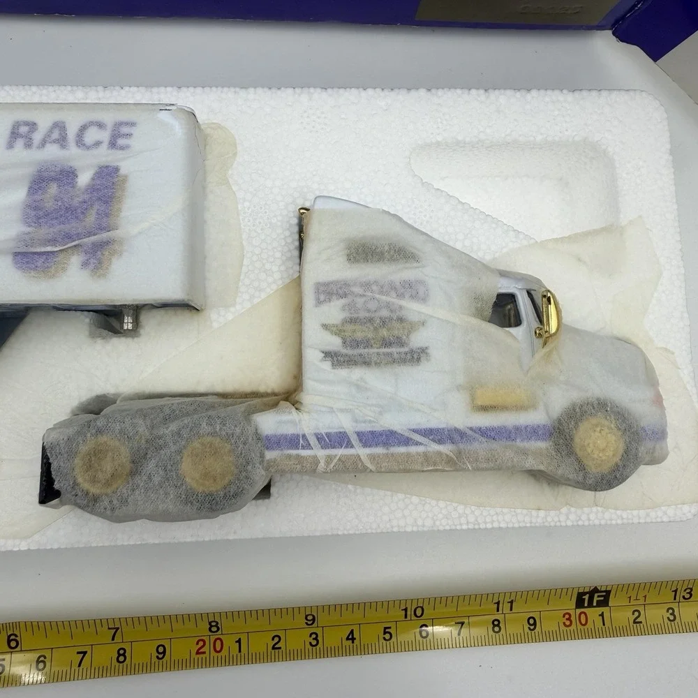 Vintage Racing Champions Brickyard 400 inaugural race 1994 die-cast bank semi